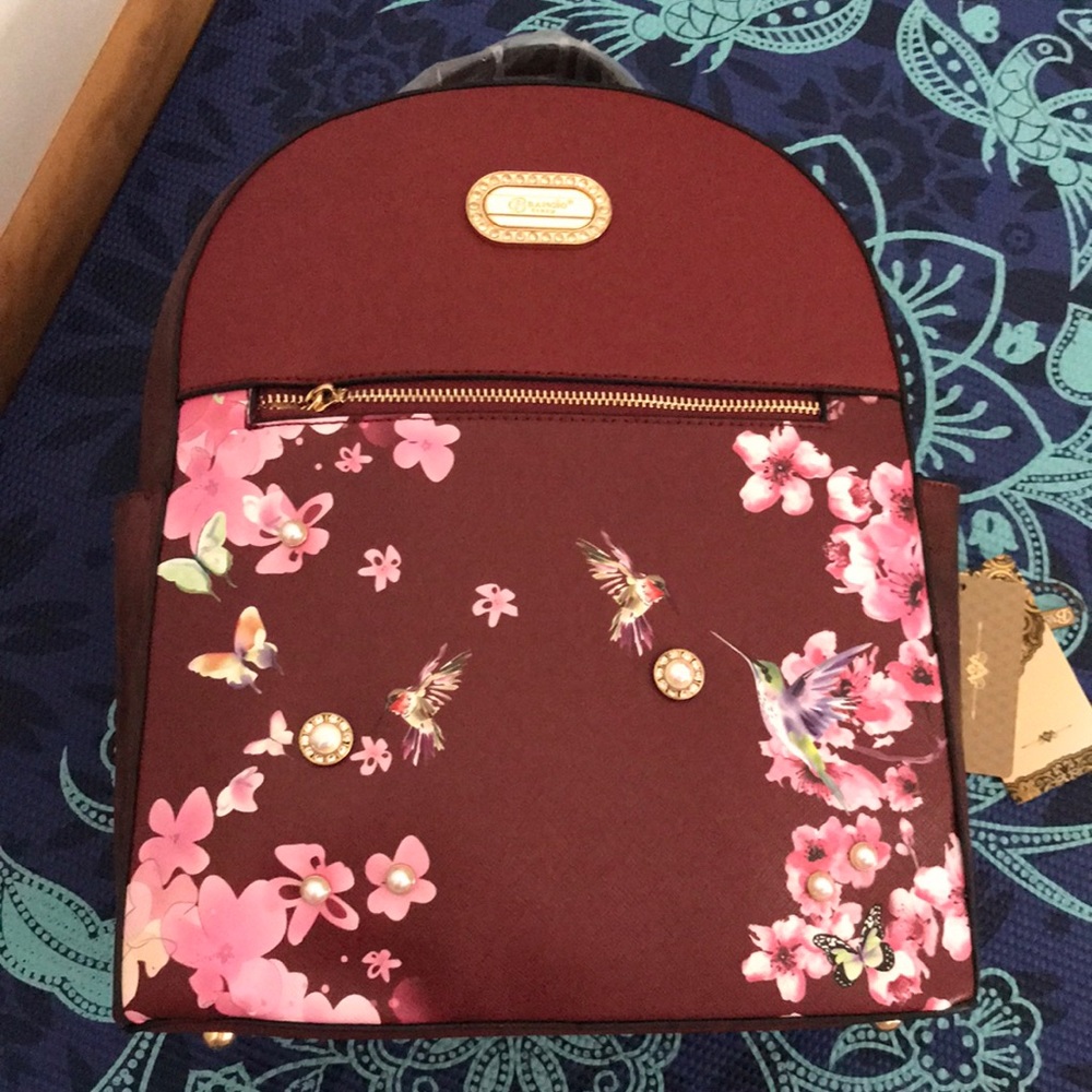 Backpack - Picture 3 of 4